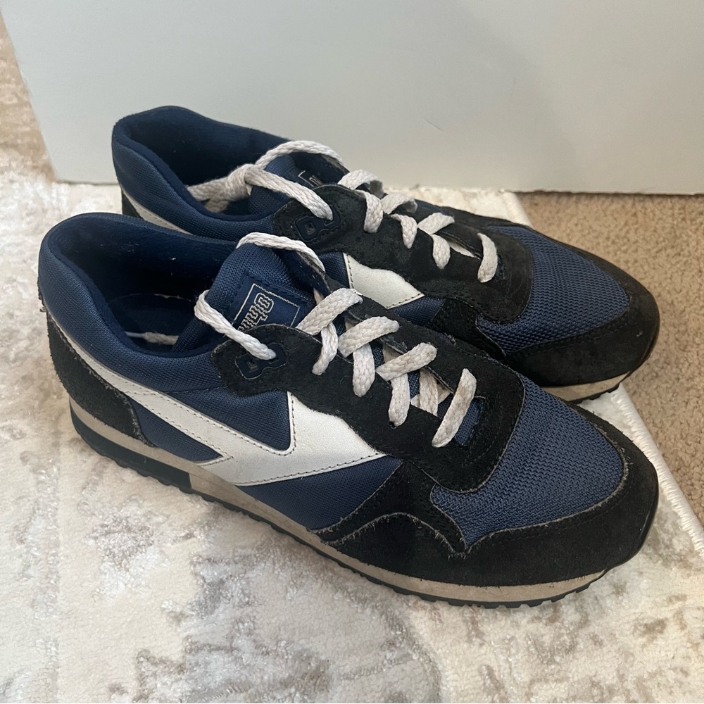 Vintage Sears the winner sneakers